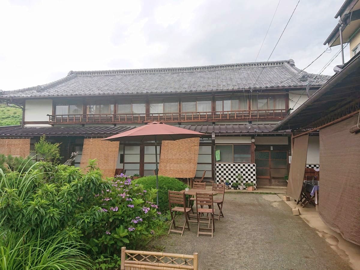 Katsunuma縁側茶房の外観