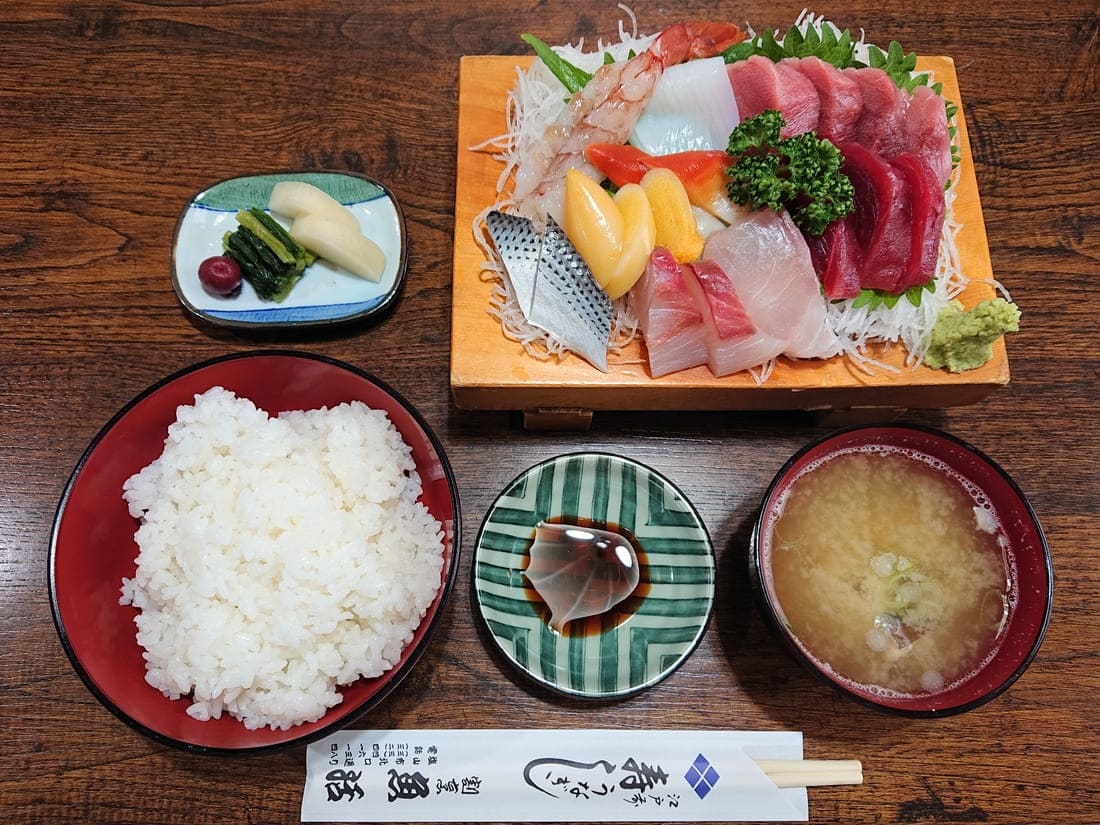 寿司割烹 魚活のさしみ定食